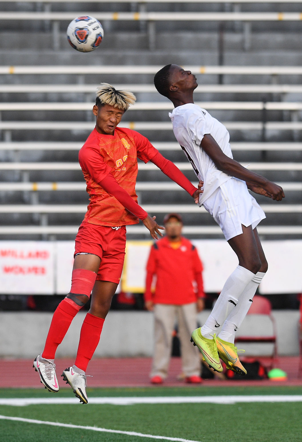 092121-qc-spt-uths-ri-soccer-010
